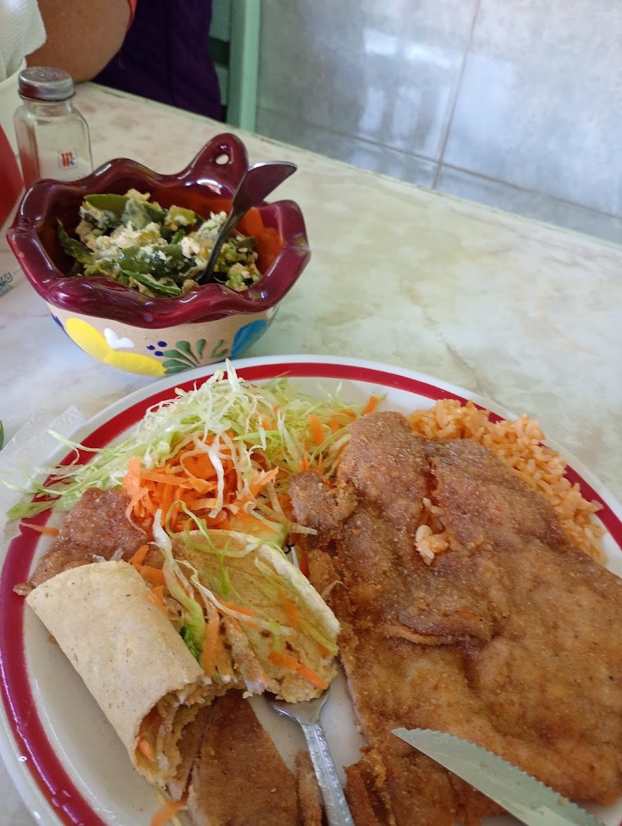 Antojitos Las Güeras